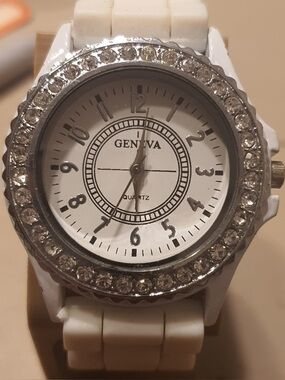 🦋10/$20🦋 Geneva Silver/White Rhinestone Silicone Women's Watch